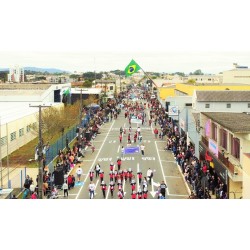 Desfile Cívico de Campo Largo contou com mais de 80 instituições